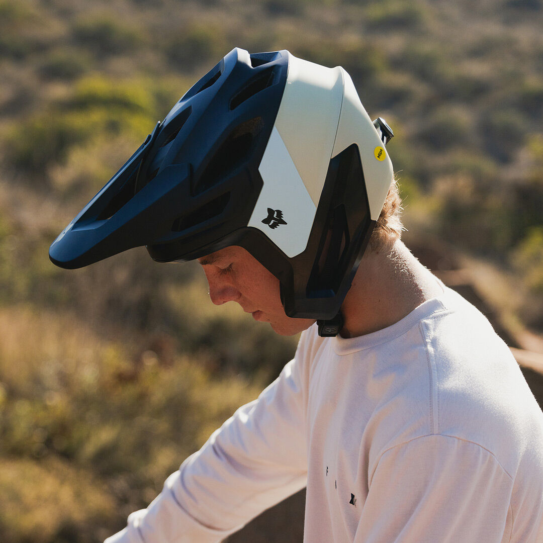 Fox dropframe helmet sale cheap